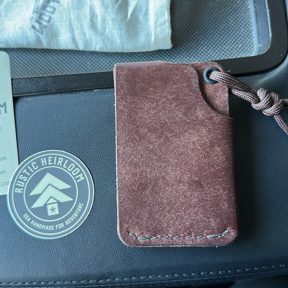 Rustic Heirloom Hitchhiker Wallet tobacco - Picture 2 of 3